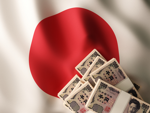 USDJPY у сопротивления накануне данных по ВВП Японии