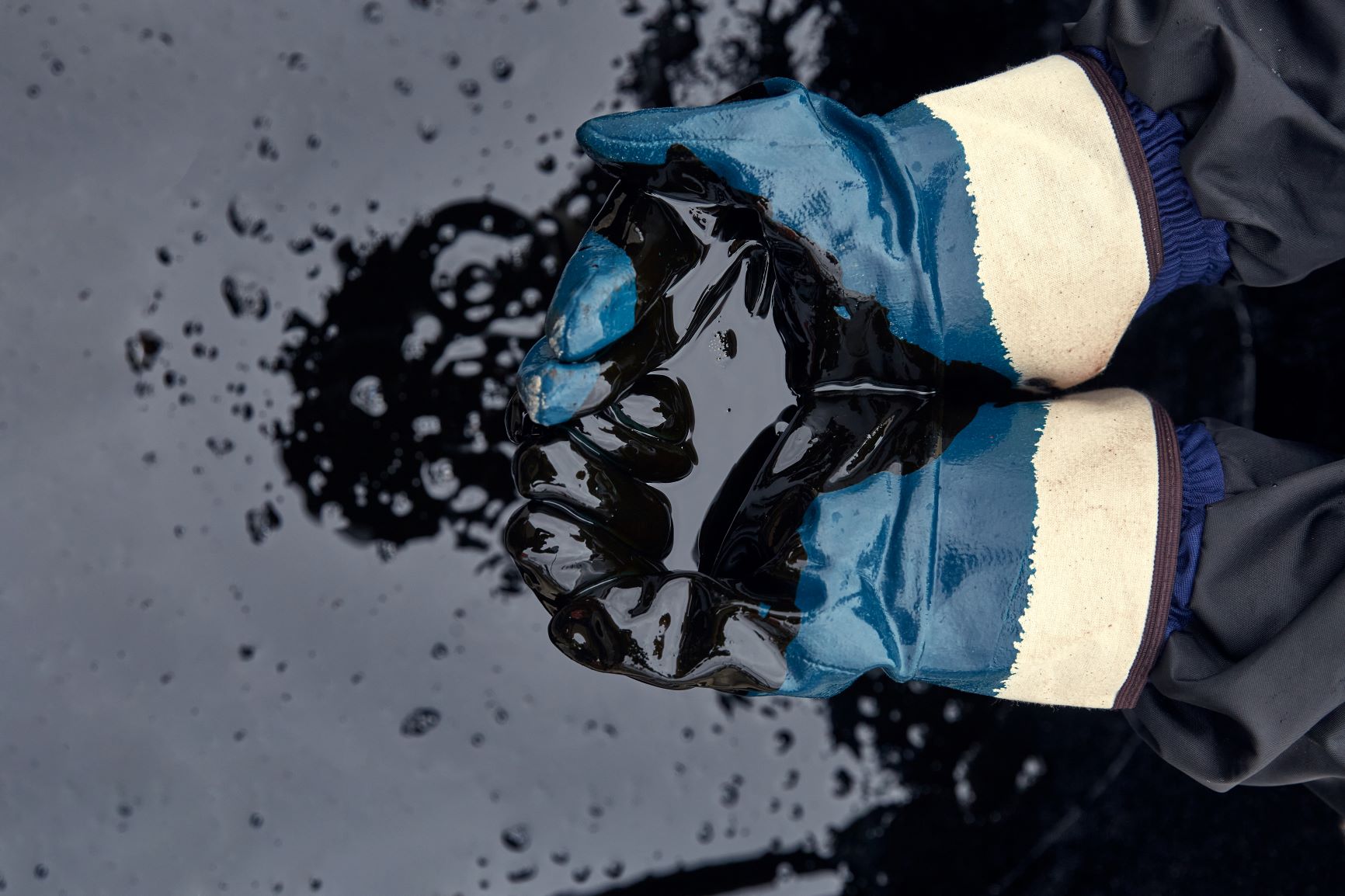 Brent tumbles back below $80